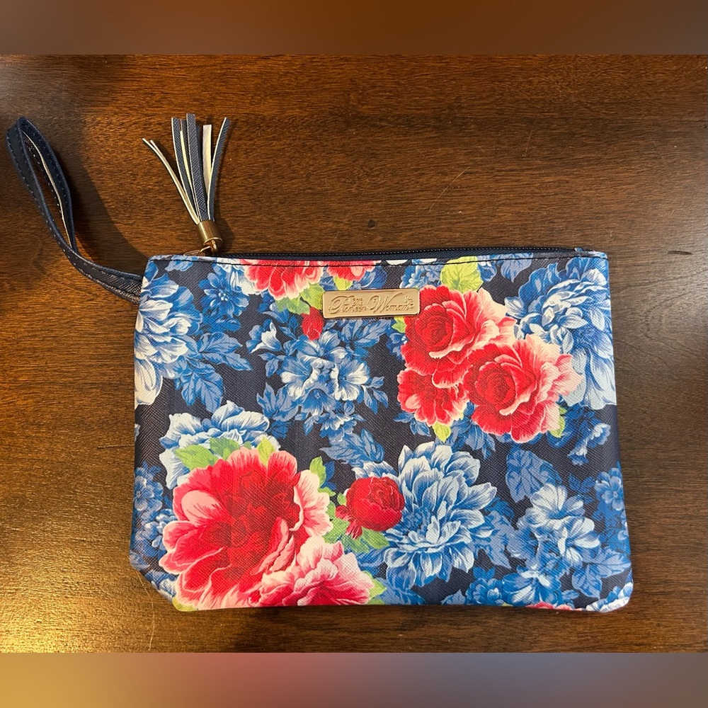 The Pioneer Woman Cosmetic Bag Makeup Case Clutch Purse “Heritage Floral” NWOT.